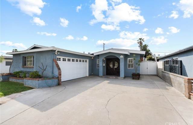 722 Sherry Lane Gallery 2
