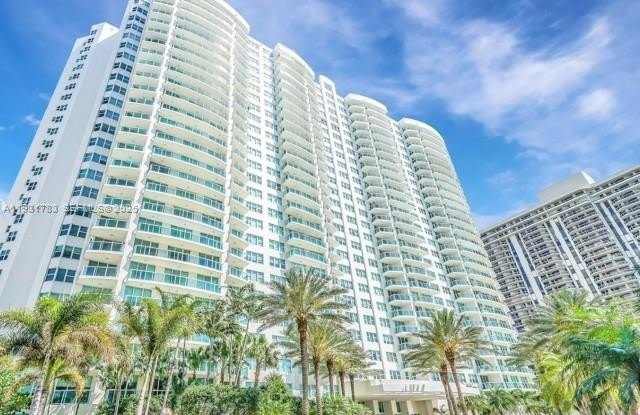 20201 E Country Club Dr photos photos