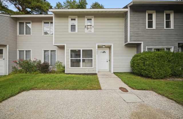 4402 Dartmoor Court Gallery 1