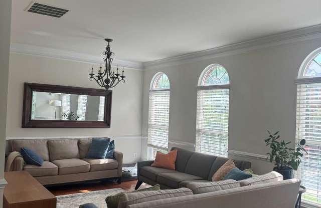 138 IVY HILLS Terrace Gallery 3