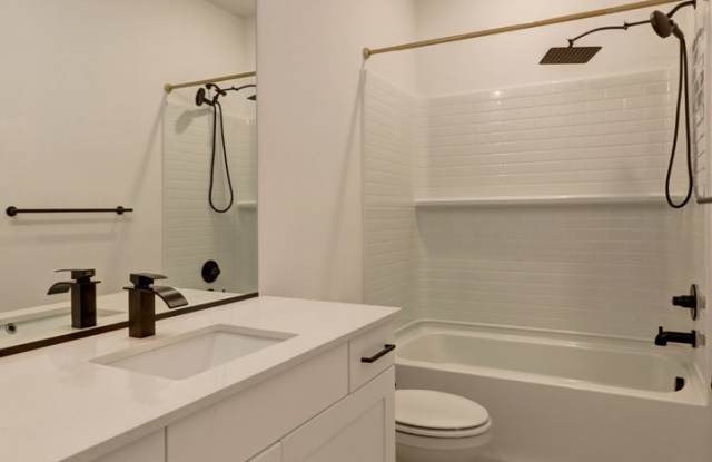 Live Where Style Meets Convenience – 2BR Townhome + Garage photos photos Live Where Style Meets Convenience – 2BR Townhome + Garage photos photos