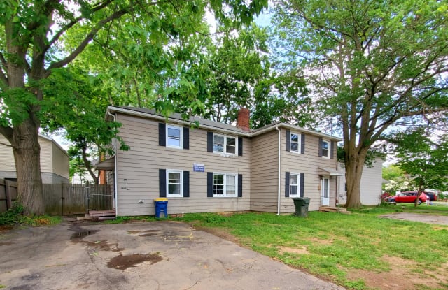 35 Thompson Cir - 35 Thompson Circle, Newark, DE 19711