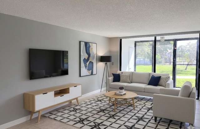 218 Lake Pointe Drive photos photos