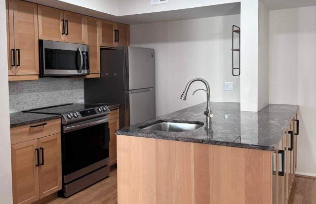 3309 WYNDHAM Circle Gallery 3