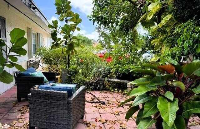 3803 HEATHER Drive W Gallery 2