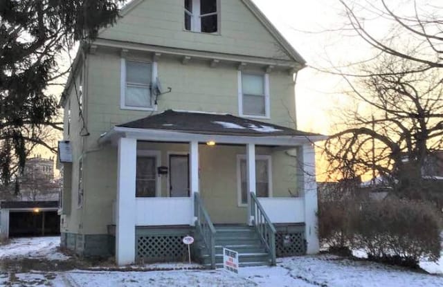 945 East 149th Street - 945 East 149th Street, Cleveland, OH 44110
