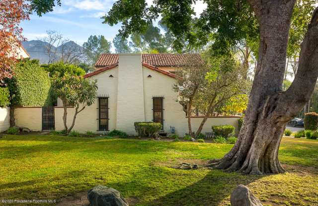 2452 Boulder Road Gallery 3