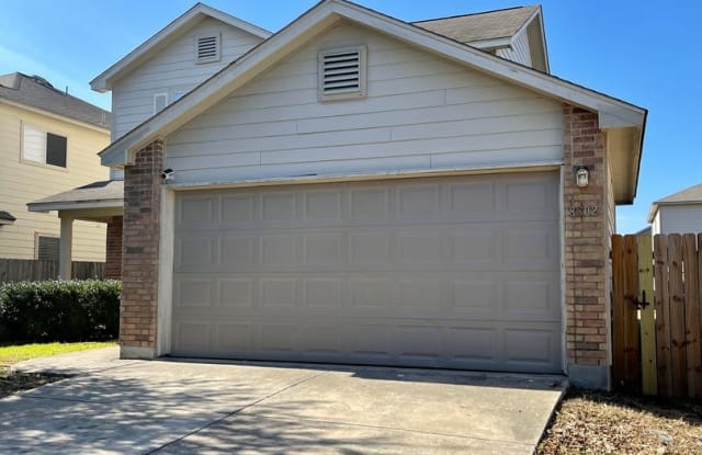8802 Laguna Falls - 8802 Laguna Falls, San Antonio, TX 78251