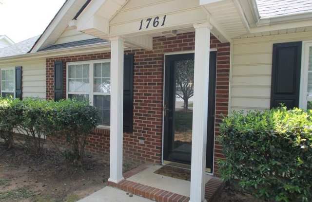 1761 Rosewell Drive Gallery 4