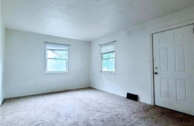 131 Forest Park Dr Gallery 4