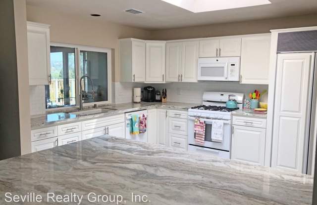 4047 Bonita View Drive Gallery 2