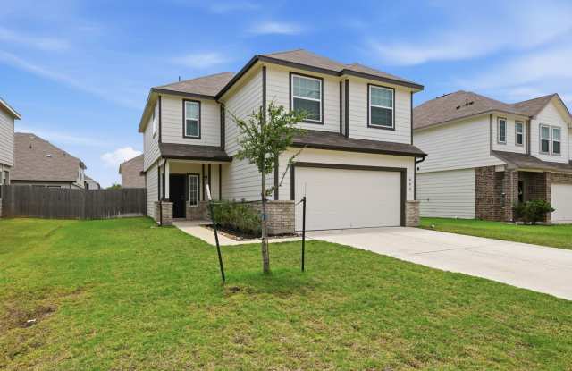 Entertainer’s Kitchen + Oversized Primary Suite | 4 Bed House in Bryan Gallery 4