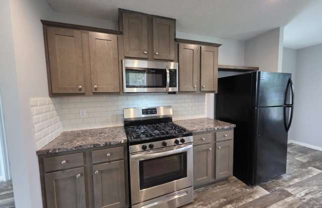 11 Cardinal Hill Drive photos photos