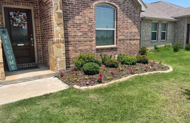806 Spruce Lane photos photos