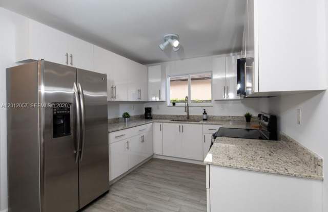 2800 SW 4 Street B, Miami, FL 33135 photos photos