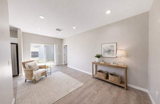 4 BD House! Gallery 4
