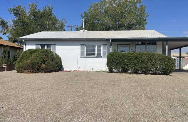 8921 Claremont Avenue Northeast - 8921 Claremont Avenue Northeast, Albuquerque, NM 87112