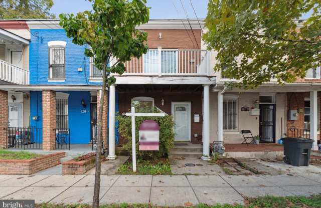 628 MILWAUKEE PLACE SE - 628 Milwaukee Place Southeast, Washington, DC 20032
