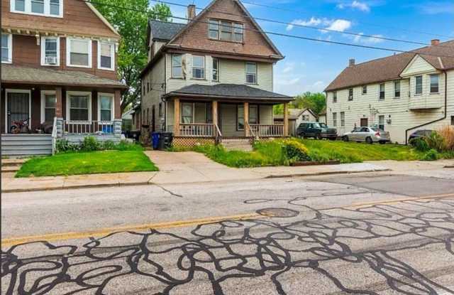 3635 E 49th Street unit: Down photos photos 3635 E 49th Street unit: Down photos photos