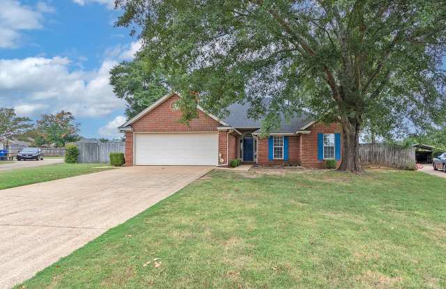 Prattville Rental available now! - 112 Melvina Place, Prattville, AL 36066