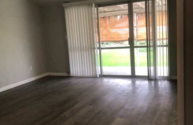 309 River Oaks Dr Gallery 4