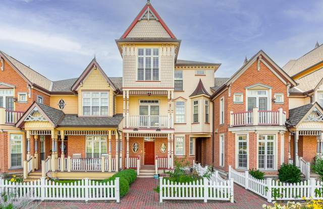4151 ROYAL MEWS Circle photos photos