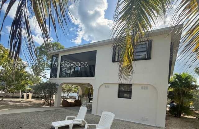 1539 Lantana Ln Gallery 1