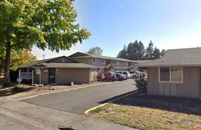 (905) Draper Apartments - 2 Bedroom / 1 Bath Gallery 2