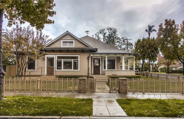 704 E Maple Avenue - 704 East Maple Avenue, Orange, CA 92866