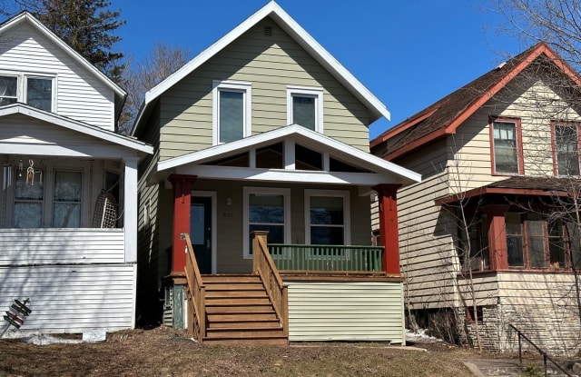 807 E 6th Street - 807 East 6th Street, Duluth, MN 55805