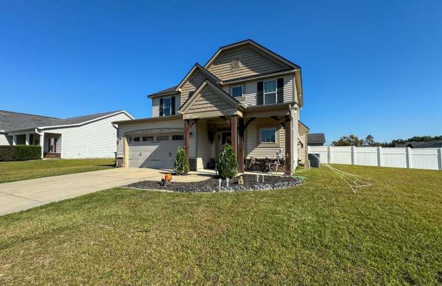 Beautifully Maintained 3 Bed 2.5 Bath Home in West Gate Gallery 3