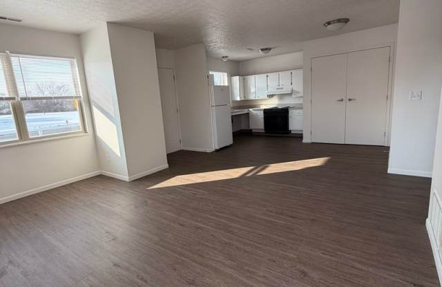 Welcome to Jefferson Crossing Townhomes Gallery 3