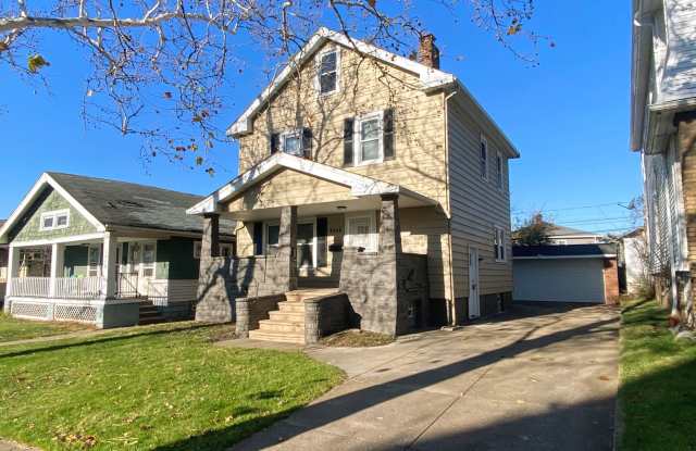 3 Bed - 1 Bath Colonial available for Rent in Garfield Hts! photos photos
