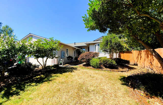 Recently updated Lynnwood Rambler in a quiet cul-de-sac Gallery 3