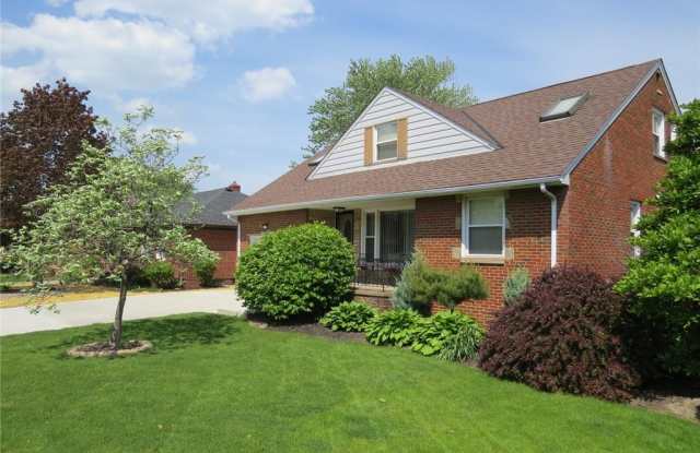 2885 Forestview Ave - 2885 Forestview Avenue, Rocky River, OH 44116