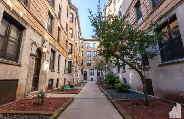 428 West Belden Avenue - 428 West Belden Avenue, Chicago, IL 60614