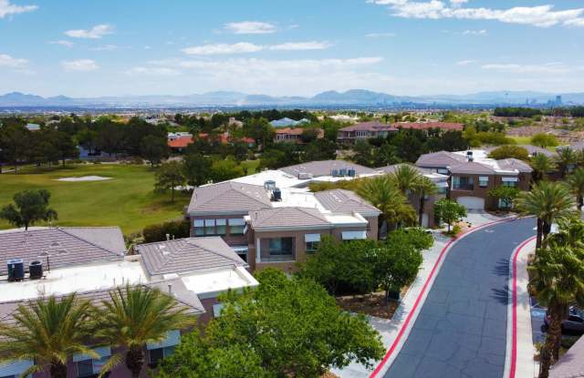 Beautiful Summerlin Condo located on TPC Summerlin Golf Course Gallery 3