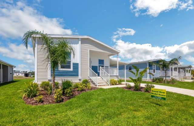 1451 Whispering Pines Loop Gallery 2