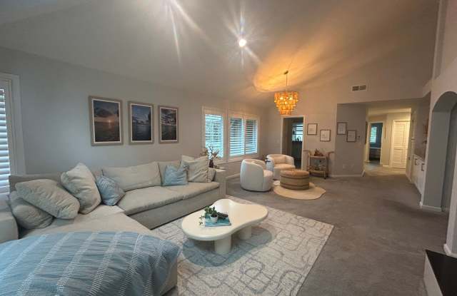 2 Bed 2.5 bath townhome located on the golf course! photos photos