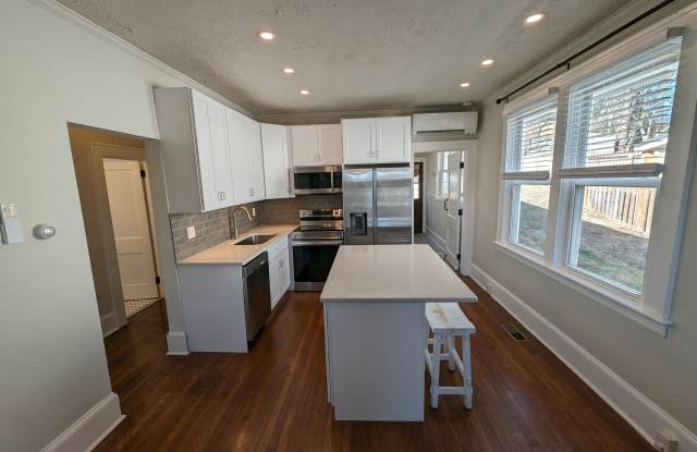 28 Woodrow Ave photos photos