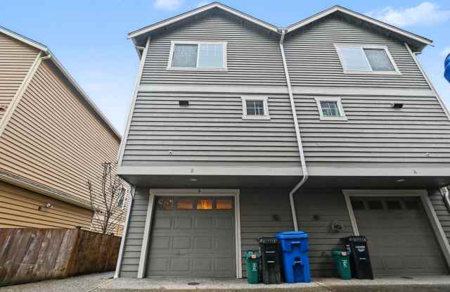 Move in ready refreshed 3 bed 2.5 bath town home photos photos