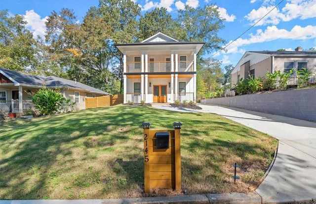 Spacious 4BR/4BA Home in Prime College Park Location photos photos