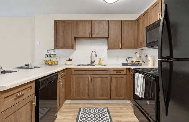 Canterbury Apartment Homes Gallery 2