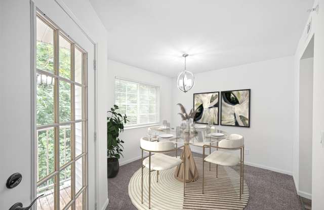 Ivy Hills Place Gallery 4