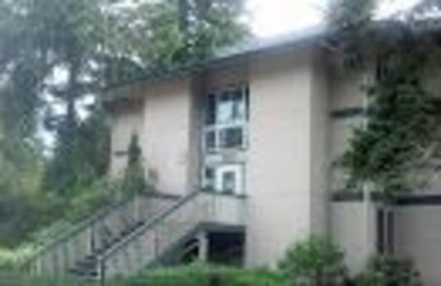 5620 200th St SW A215 - 5620 200th Street Southwest, Lynnwood, WA 98036