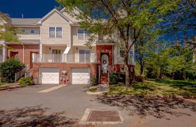 12 Cottage Ct - 12 Cottage Court, Union County, NJ 07922