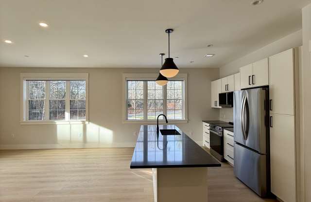 100 Plank St photos photos