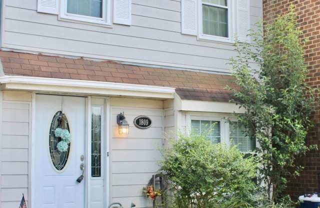 2BR/2.5BA Townhouse in Great Neck! photos photos