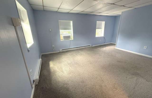 184 S ROLAND Street Gallery 1