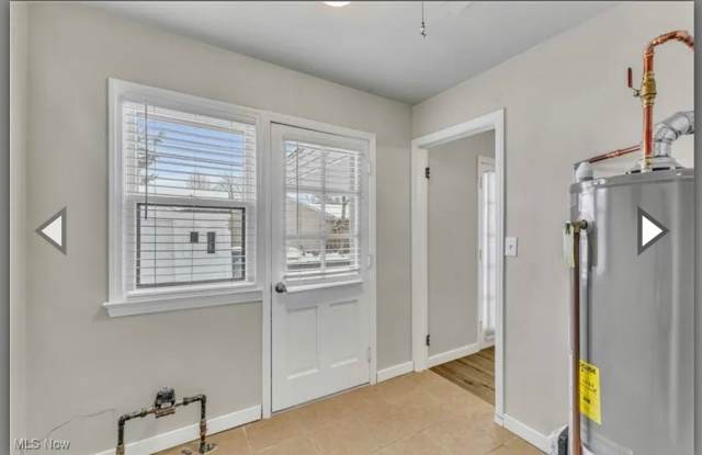 Charming 3BR House in Bay Village Gallery 3